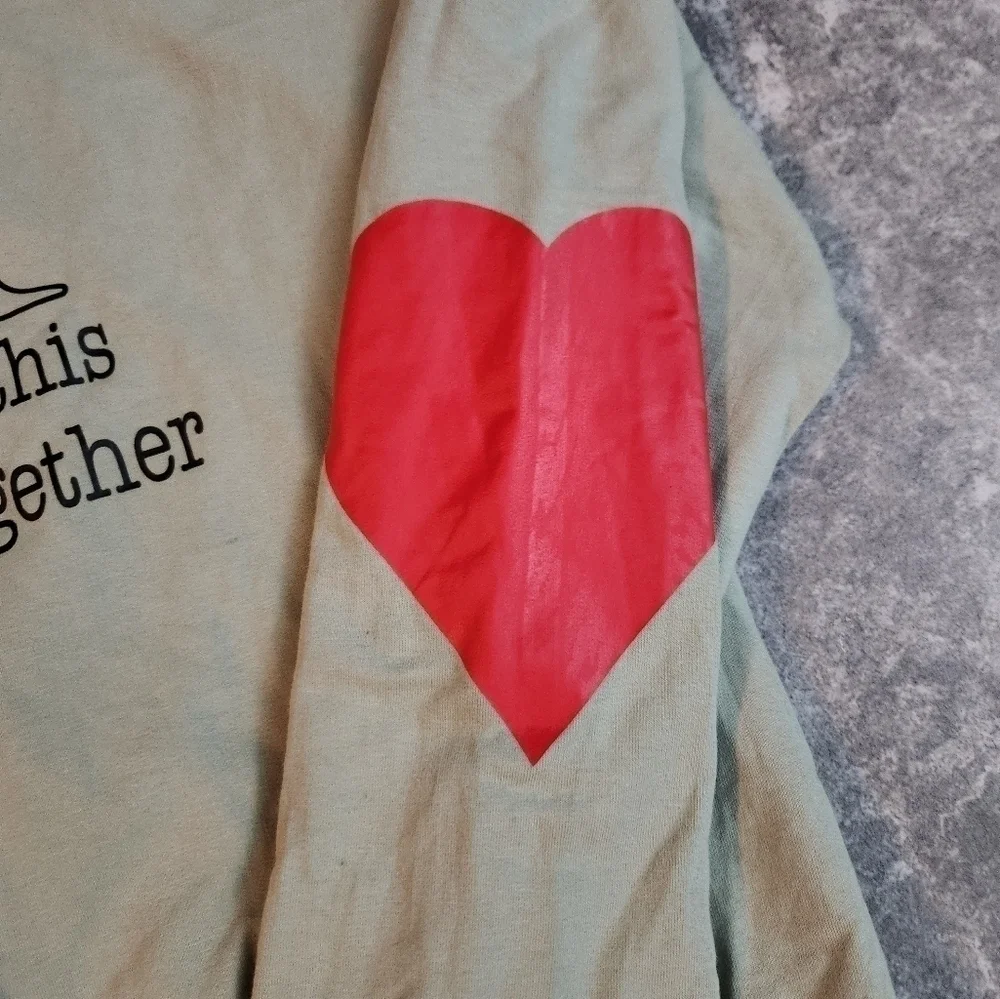 Wine Holding The Glue Holding 2020 Together .. Sweatshirt Size Medium. - Picture 4 of 4
